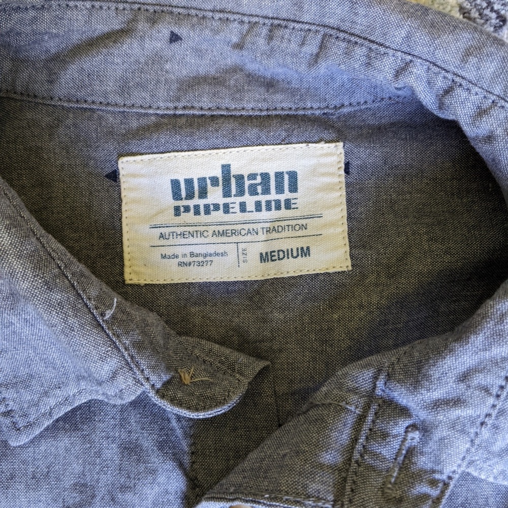 Urban Pipeline Secret Triangle Button Up (M) - image 4